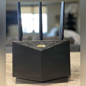 AX5700 Dual Band WiFi 6 Gaming Router, PS5 compatible, Mesh WiFi, Adaptive QoS
